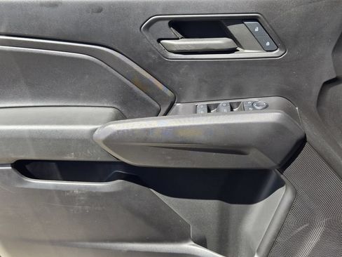 Used 2024 Chevrolet Colorado W/T RWD image 24