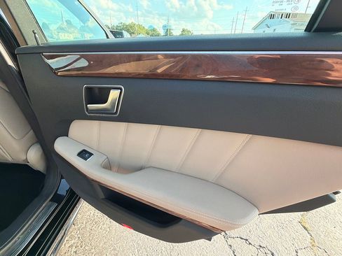 Used 2012 Mercedes-Benz E 350 4MATIC Sedan image 34