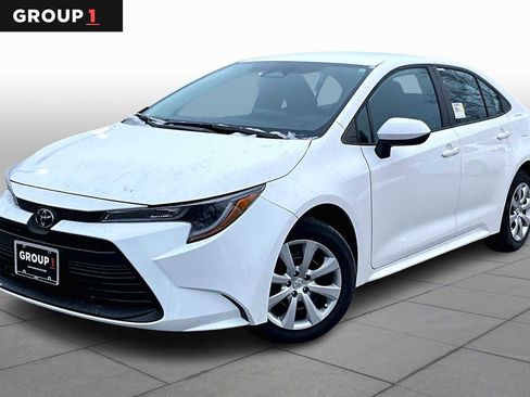New 2026 Toyota Corolla LE image 1