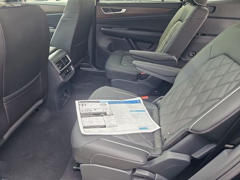 New 2026 Volkswagen Atlas SEL Premium R-Line image 21