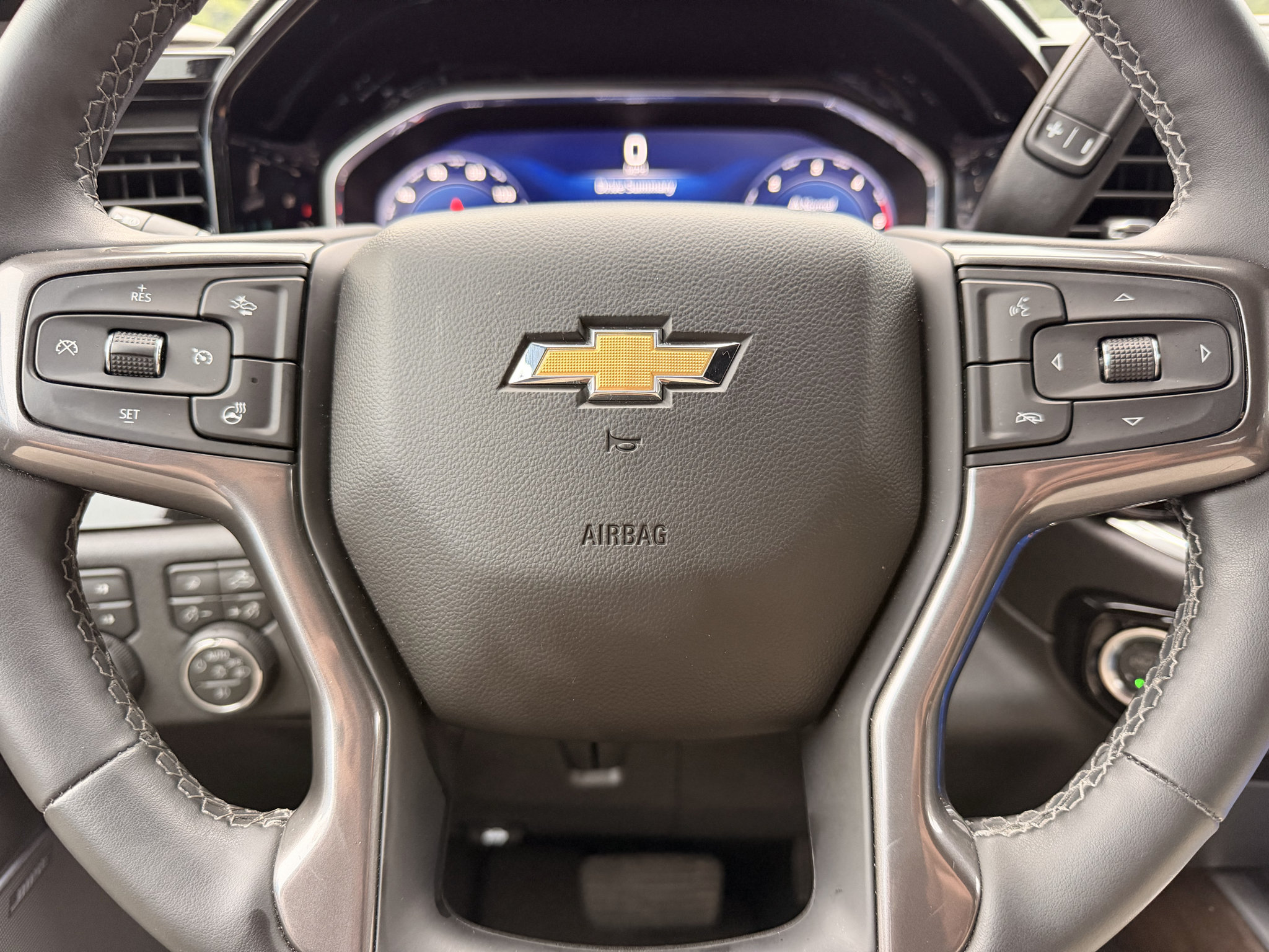 Used 2026 Chevrolet Silverado 2500 High Country w/ Z71 Off-Road Package AWD/4WD image 11