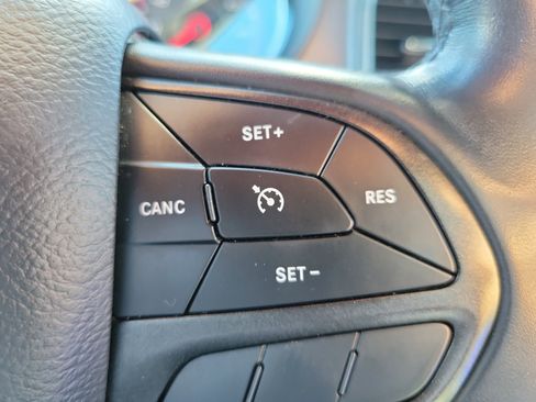 Used 2023 Dodge Charger SXT image 22