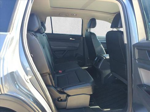 Used 2022 Volkswagen Atlas SEL R-Line image 21