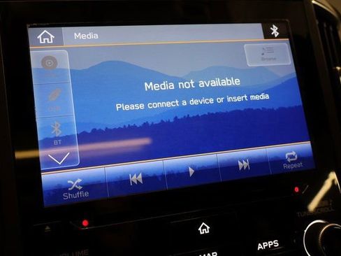Used 2019 Subaru Crosstrek 2.0i Limited w/ Moonroof Package w/Navigation AWD/4WD image 23