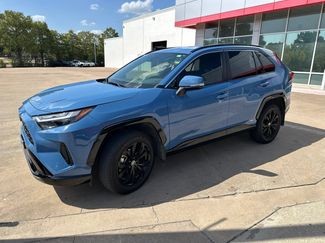 Used 2025 Toyota RAV4 SE AWD/4WD video 1