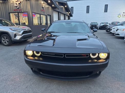 Used 2017 Dodge Challenger R/T w/ Sound Group image 8