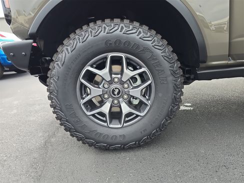 New 2025 Ford Bronco Badlands image 26