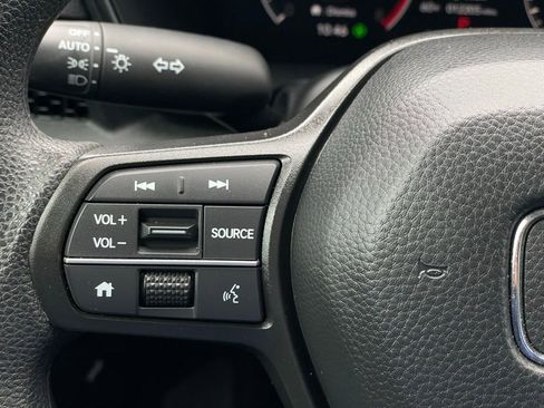 Certified 2025 Honda CR-V EX image 15