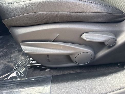 New 2026 Jeep Compass Latitude image 10