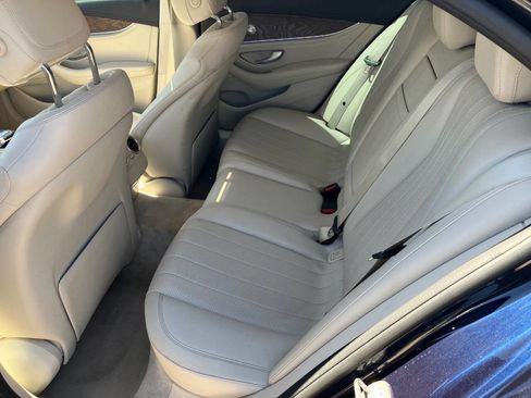 Used 2017 Mercedes-Benz E 300 image 13