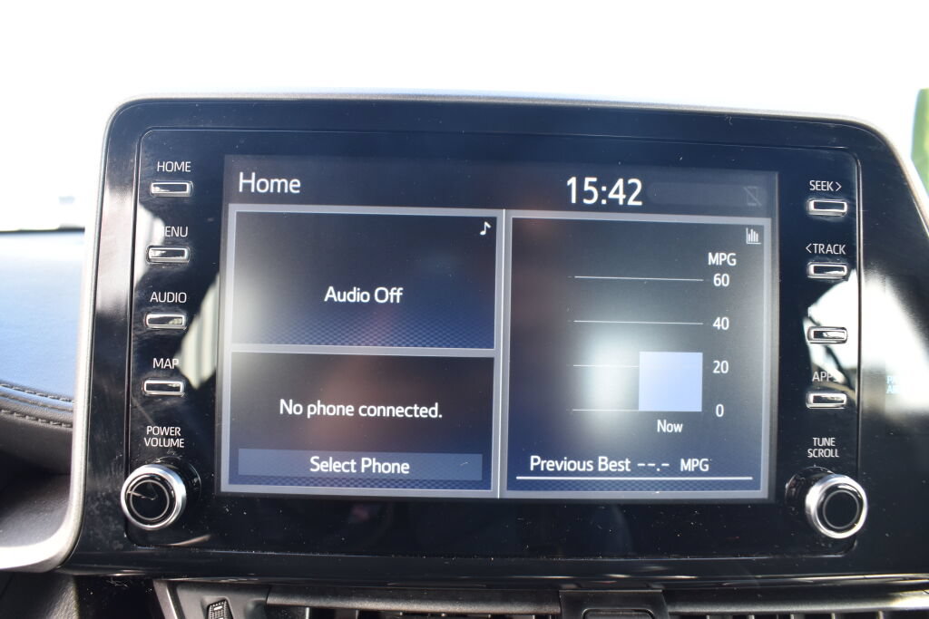 Used 2021 Toyota C-HR Limited FWD image 11