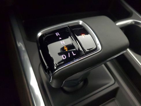 Used 2023 GMC Sierra 1500 SLT w/ SLT Premium Plus Package image 18