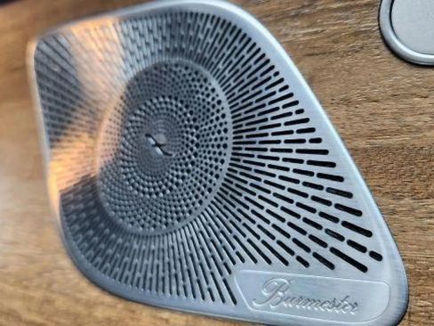 Used 2020 Mercedes-Benz GLE 350 GLE 350 4MATIC Sport Utility 4 w/ Premium Package image 17