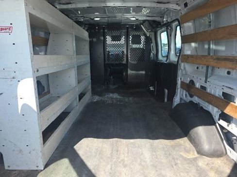 Used 2019 Ford Transit 250 130 Low Roof w/ Exterior Upgrade Package RWD image 5