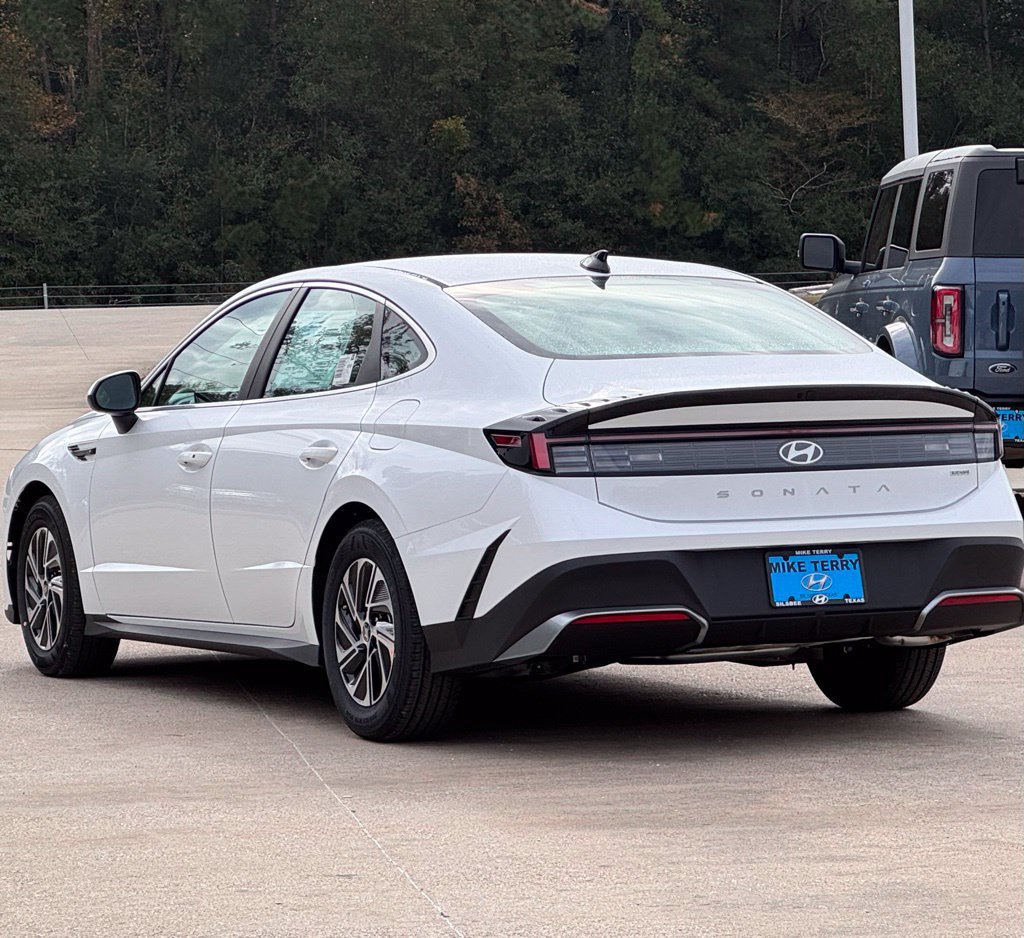 New 2026 Hyundai Sonata Blue FWD image 11
