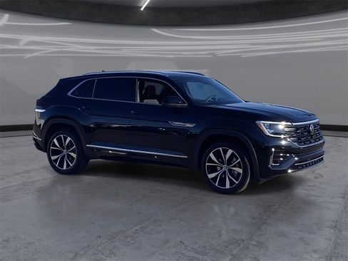 New 2026 Volkswagen Atlas Cross Sport SEL Premium R-Line image 2