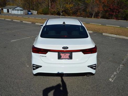 Used 2021 Kia Forte LXS image 10