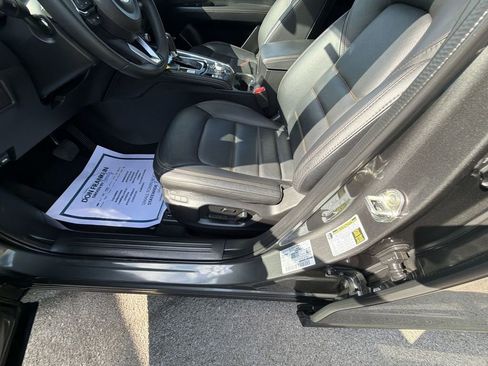 Used 2023 MAZDA CX-5 AWD 2.5 S w/ Premium Package image 12