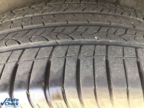 Used 2022 Buick Enclave Essence image 39