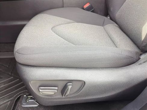 Certified 2025 Toyota Grand Highlander AWD Hybrid image 12