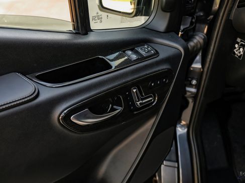 Used 2023 Mercedes-Benz Sprinter 2500 image 87