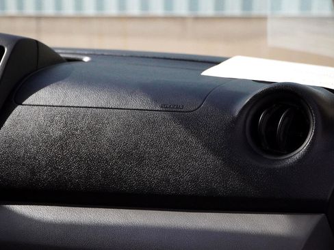 Used 2020 Nissan NV200 SV w/ Sliding Glass Door Package image 27