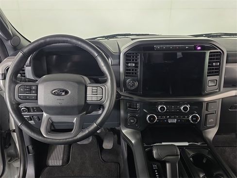 Used 2024 Ford F150 Lariat image 11