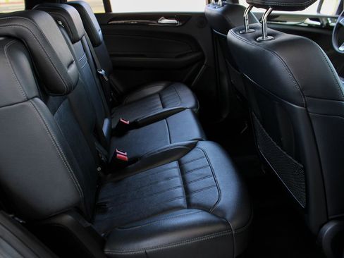 Used 2018 Mercedes-Benz GLS 450 4MATIC image 24