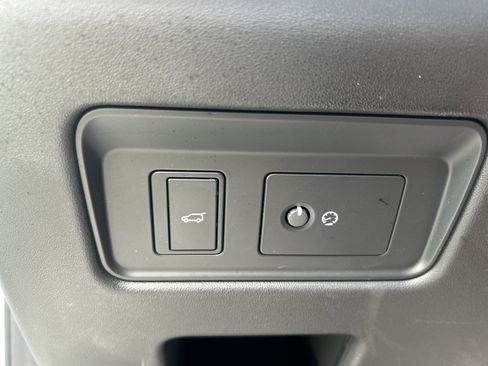 Used 2022 Land Rover Discovery S R-Dynamic image 23