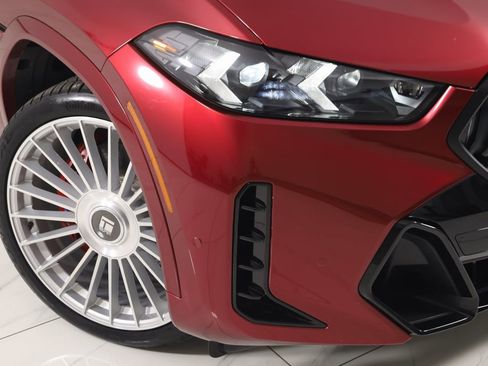 Used 2024 BMW X6 xDrive40i w/ Premium Package image 33