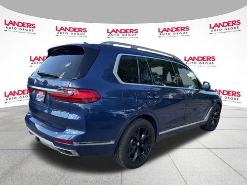 Used 2022 BMW X7 xDrive40i w/ Premium Package AWD/4WD image 3