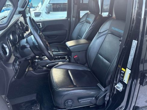 Used 2022 Jeep Wrangler Unlimited Rubicon 4xe w/ Cold Weather Group image 8