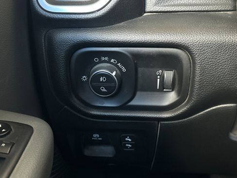 Used 2020 RAM 1500 Big Horn image 25