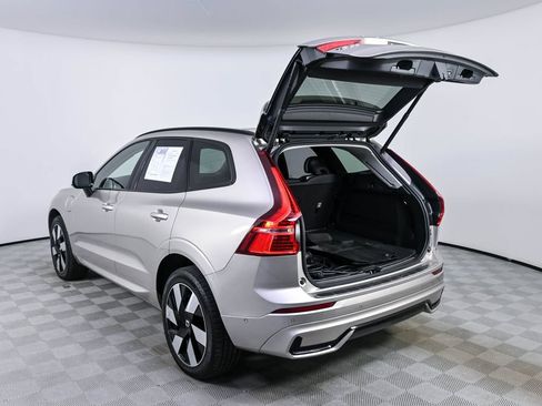 Certified 2024 Volvo XC60 T8 Ultimate w/ Protection Package Premier AWD/4WD image 34