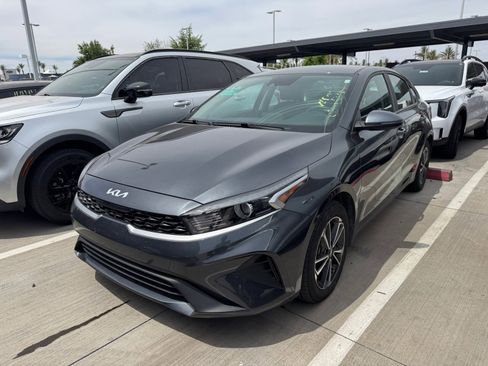 Certified 2023 Kia Forte LXS w/ LXS Technology Package image 2