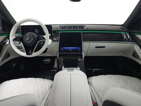 Used 2023 Mercedes-Benz S 580 4MATIC Sedan w/ AMG Line image 28