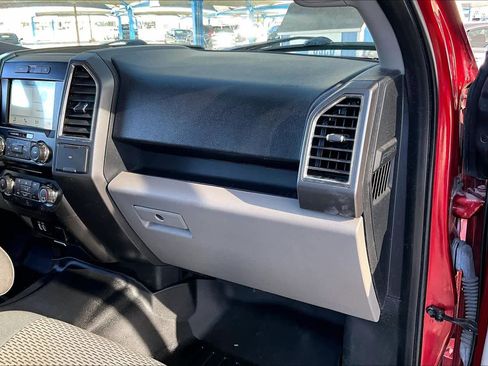 Used 2017 Ford F150 XLT w/ Trailer Tow Package image 18