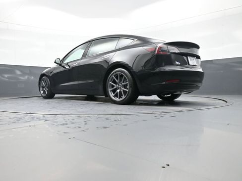 Used 2019 Tesla Model 3 Long Range image 32