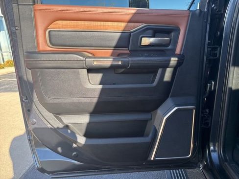 Used 2022 RAM 3500 Limited image 32