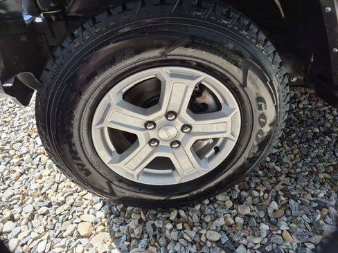 Certified 2022 Jeep Wrangler Unlimited Sport AWD/4WD image 23