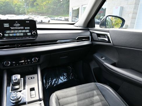Used 2023 Mitsubishi Outlander SE image 14