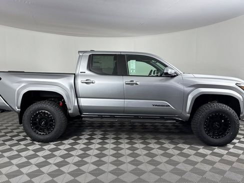 New 2025 Toyota Tacoma SR5 AWD/4WD image 3