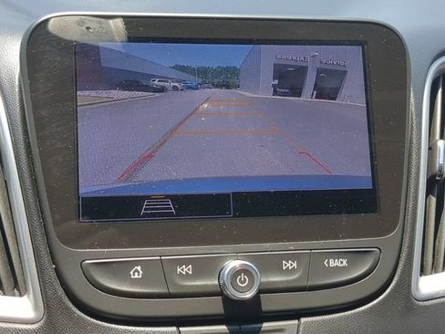Used 2024 Chevrolet Malibu LT FWD image 22