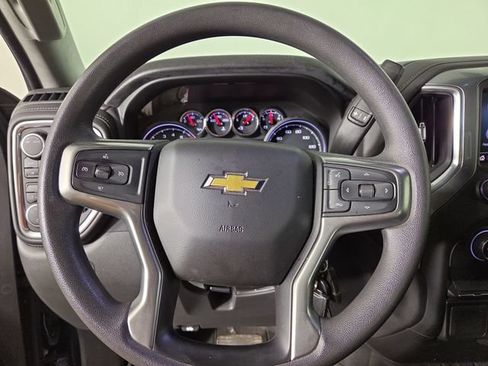 Used 2020 Chevrolet Silverado 1500 LT w/ LT Value Package AWD/4WD image 21