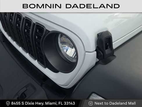Used 2024 Jeep Wrangler Sport image 10