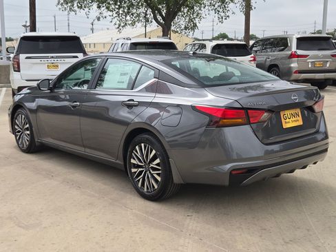 New 2026 Nissan Altima 2.5 SV FWD image 5