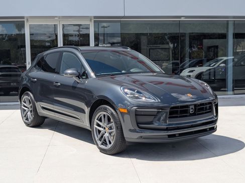 New 2026 Porsche Macan image 7