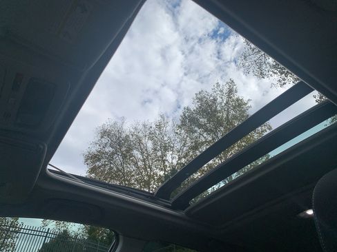 Used 2018 Subaru Forester 2.5i Premium w/ All-Weather Package image 25