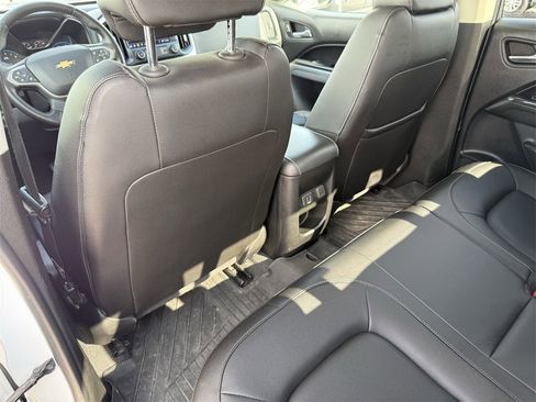 Used 2019 Chevrolet Colorado ZR2 image 32