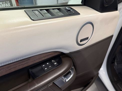 Used 2020 Land Rover Discovery HSE Luxury AWD/4WD image 35